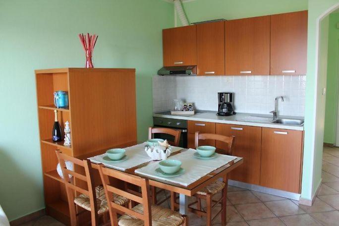 Apartments Ficur With Swimming Pool & Grill, Portorož Exteriör bild